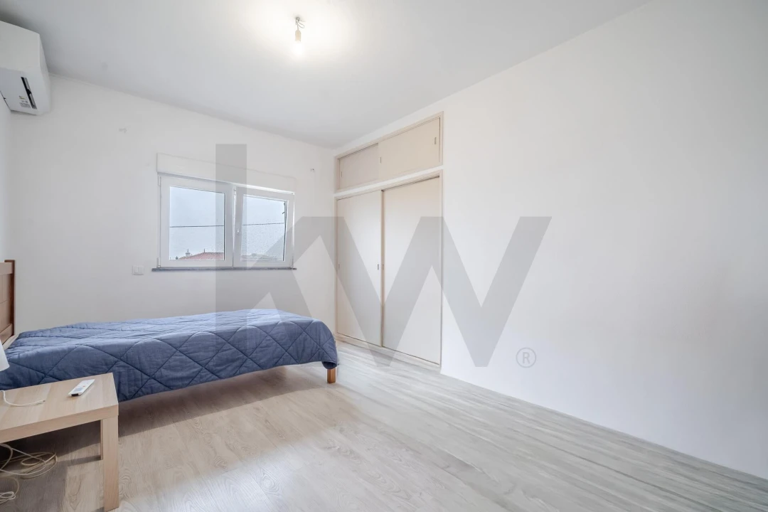 Prédio para Venda em Alcantarilha e Pêra Foto 9