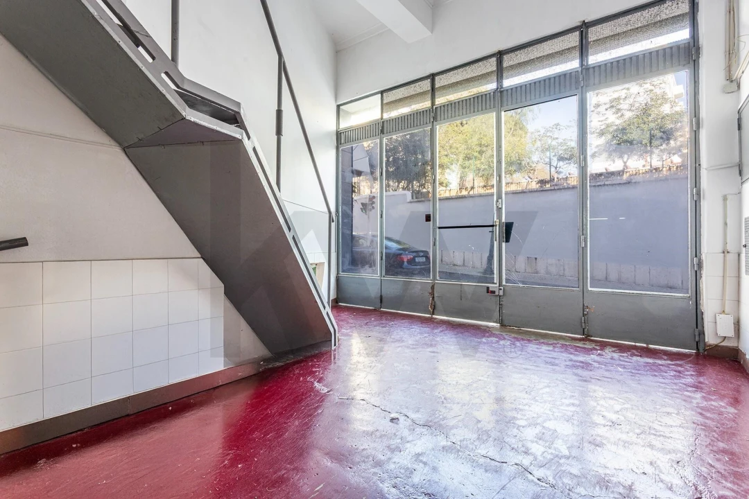 Loja para Venda em Arroios Foto 3