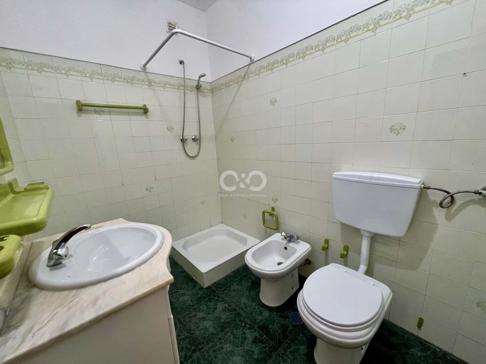 Moradia T3 para Venda em Lagos (São Sebastião e Santa Maria) Foto 9