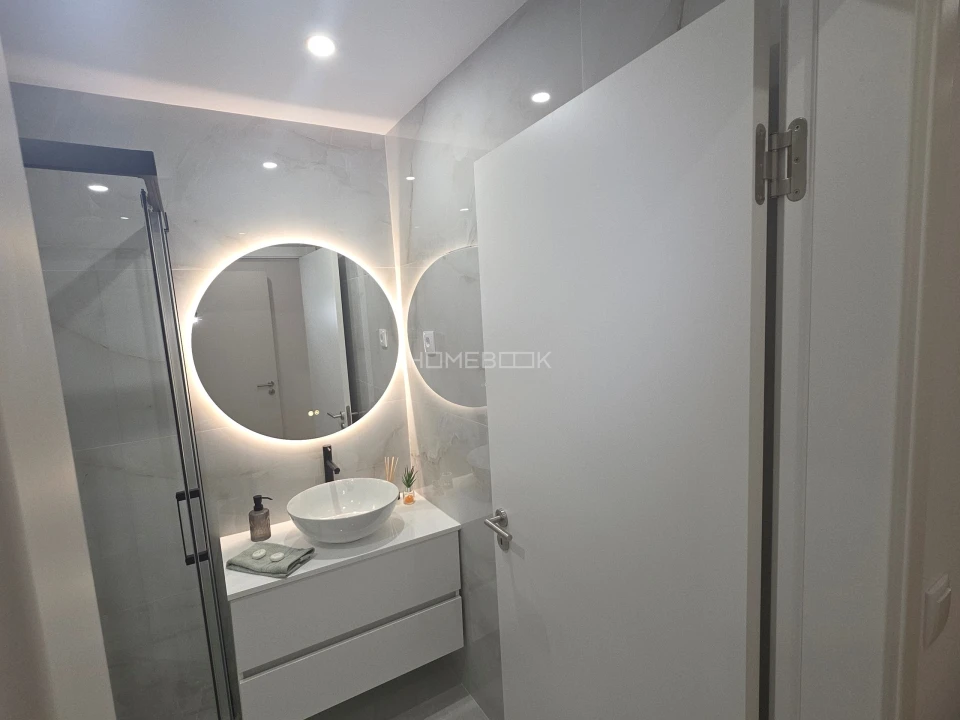 Apartamento T2 para Venda em Benfica Foto 14