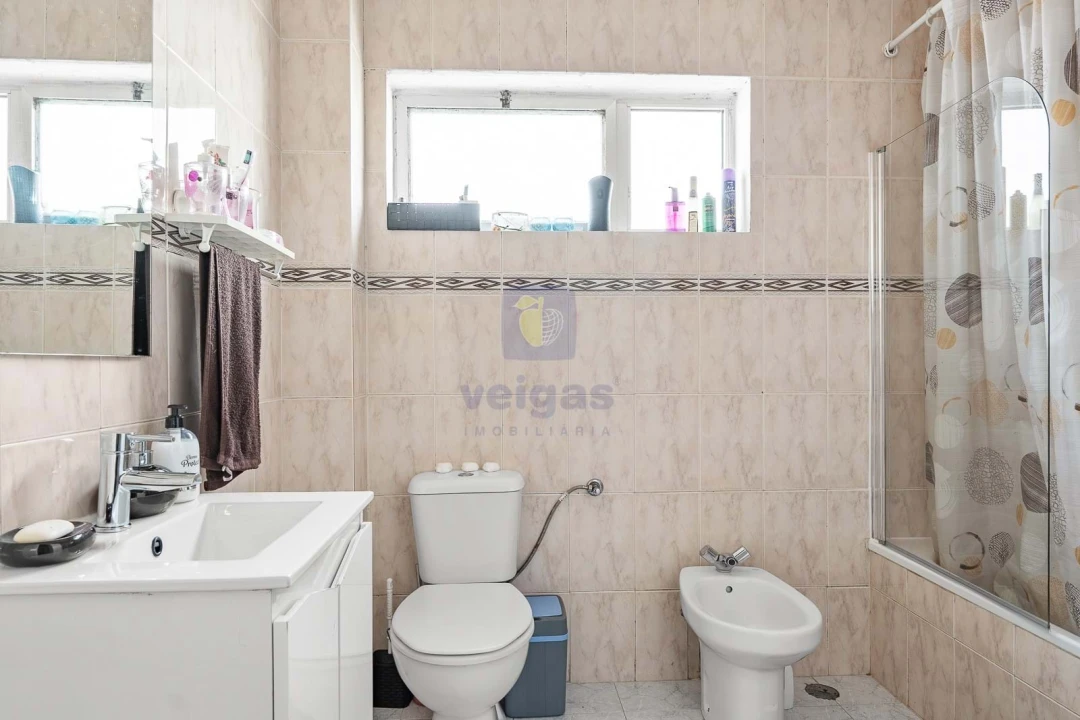 Apartamento T3 para Venda em Rio de Mouro Foto 17