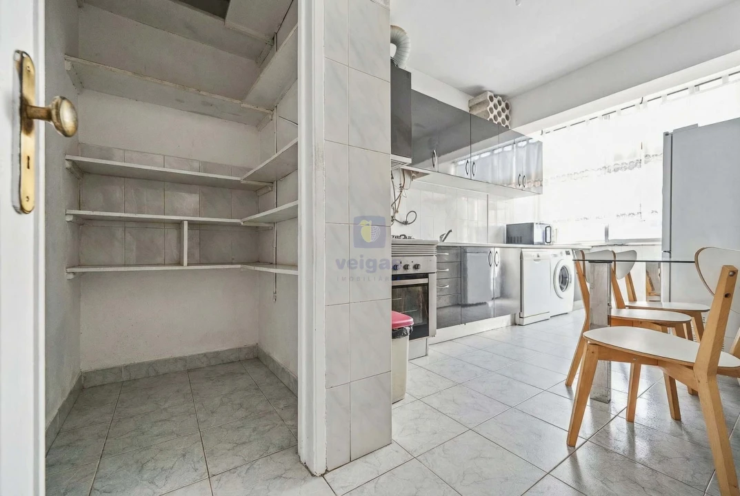 Apartamento T3 para Venda em Rio de Mouro Foto 4