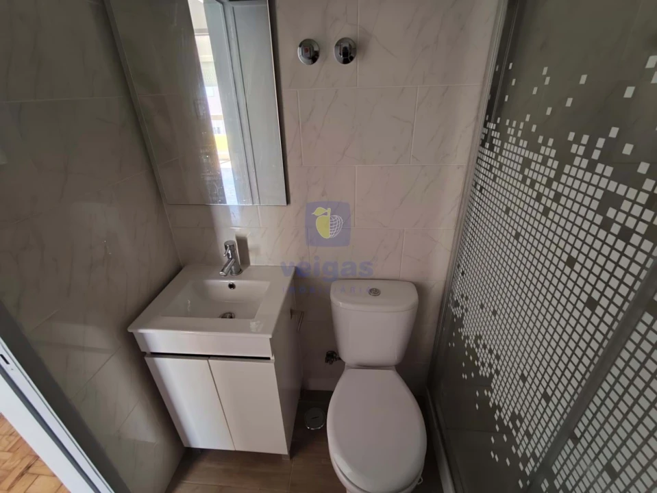 Apartamento T2 para Venda em Baixa da Banheira e Vale da Amoreira Foto 13