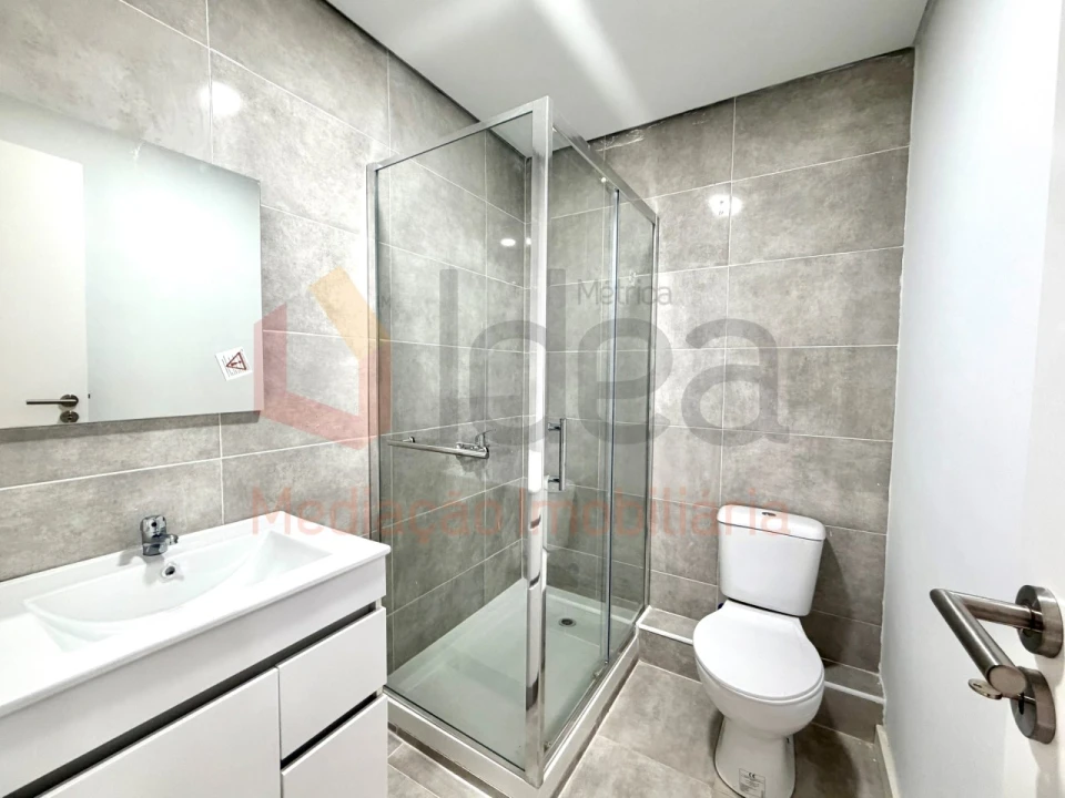 Apartamento T3 para Venda em Amora Foto 8