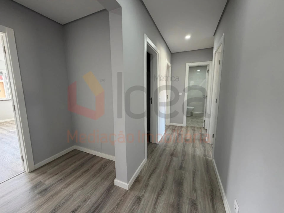 Apartamento T3 para Venda em Amora Foto 14