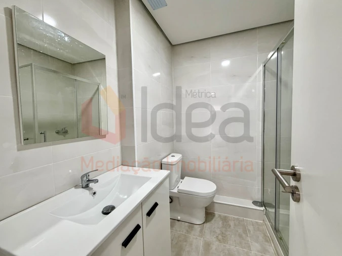 Apartamento T3 para Venda em Amora Foto 13