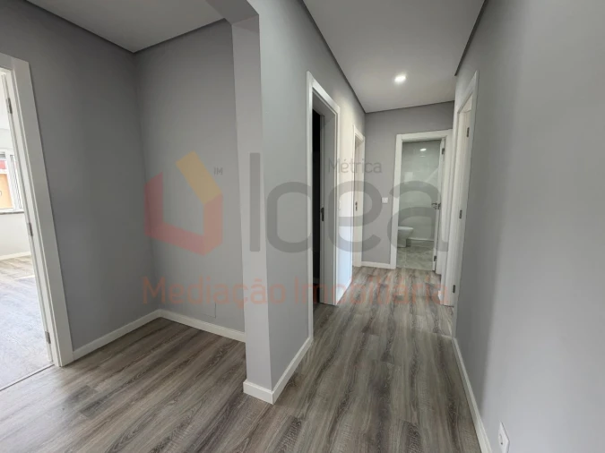 Apartamento T3 para Venda em Amora Foto 14