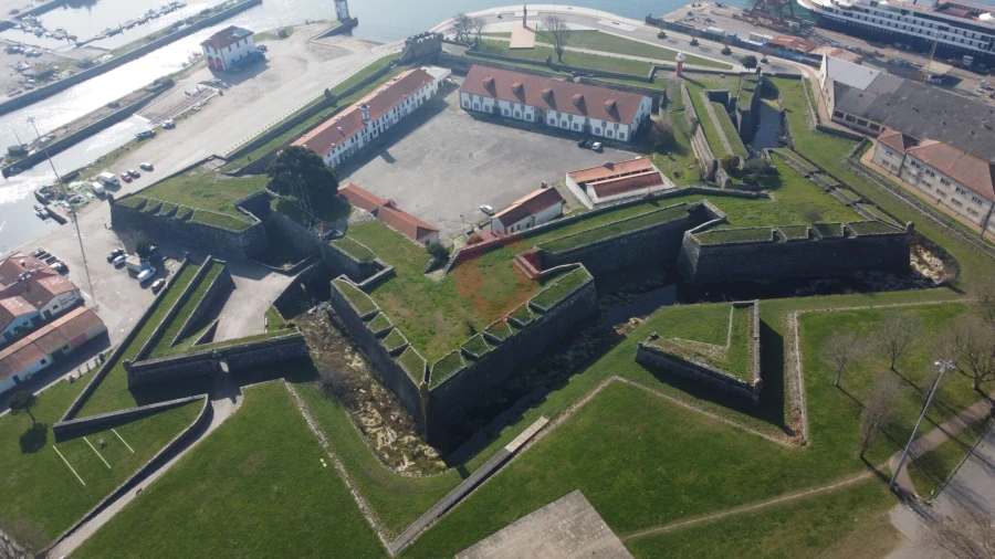 Negócio para Venda em Santa Maria Maior e Monserrate e Meadela Foto 9