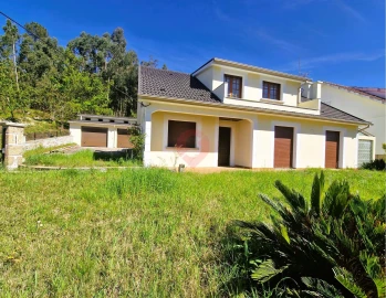 Moradia T3 para Venda em Vila e Roussas