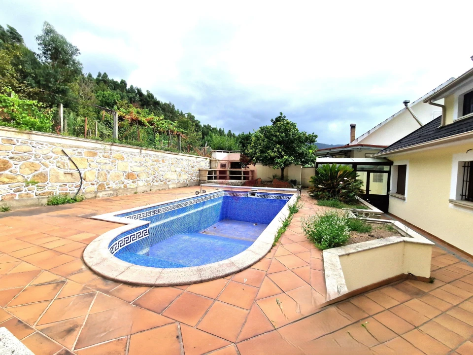 Moradia T3 para Venda em Vila e Roussas Foto 2