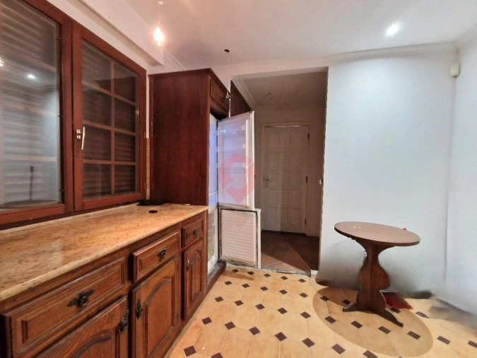 Moradia T3 para Venda em Vila e Roussas Foto 3