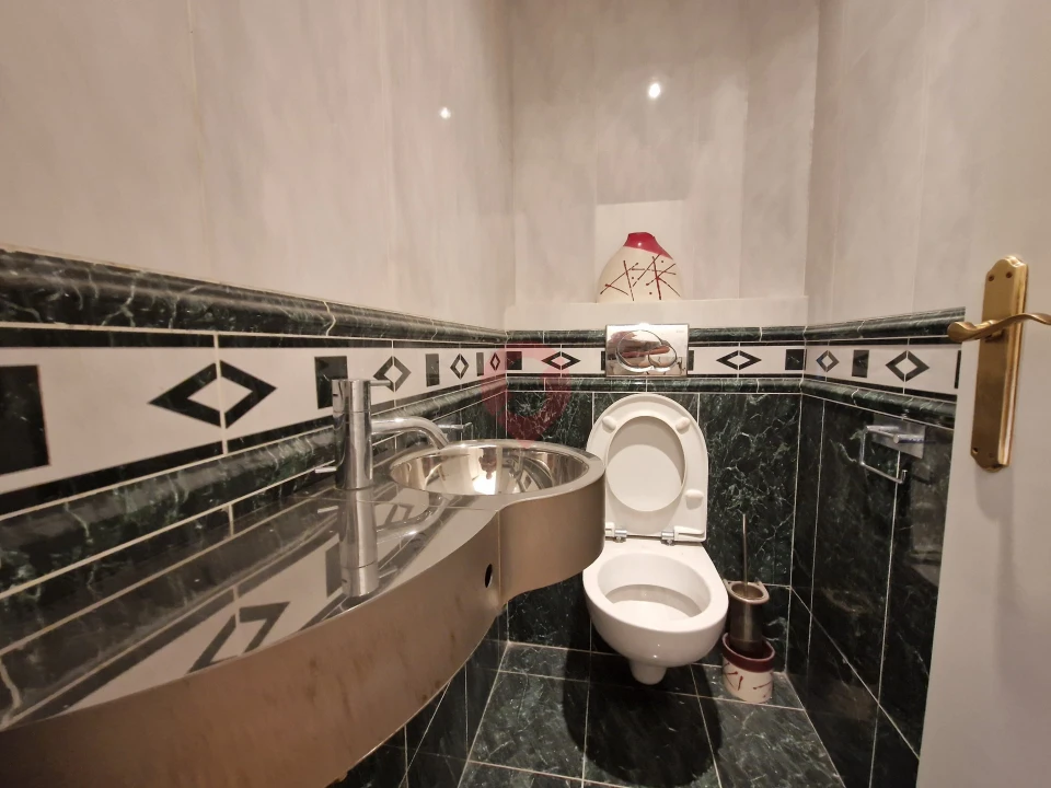 Moradia T3 para Venda em Vila e Roussas Foto 9