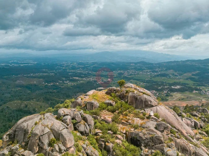 Moradia T2 para Venda em Podame Foto 9