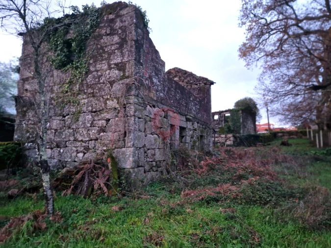 Moradia T2 para Venda em Podame Foto 7