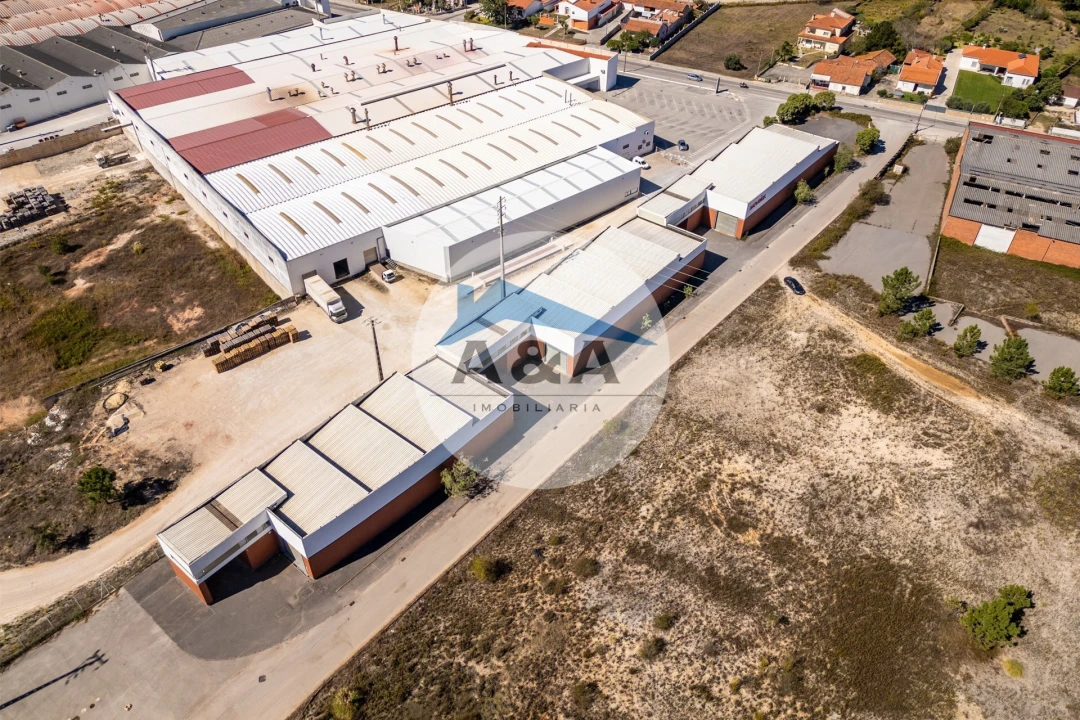 Armazém para Arrendamento em Pedreiras Foto 18