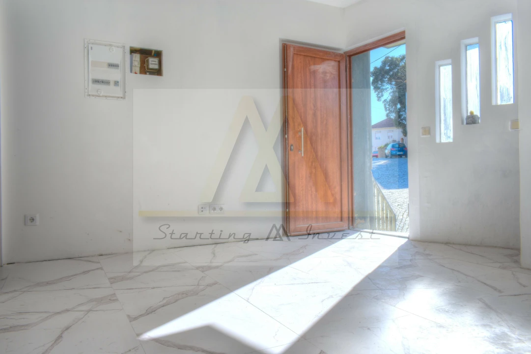 Moradia T3 para Venda em Retorta e Tougues Foto 9