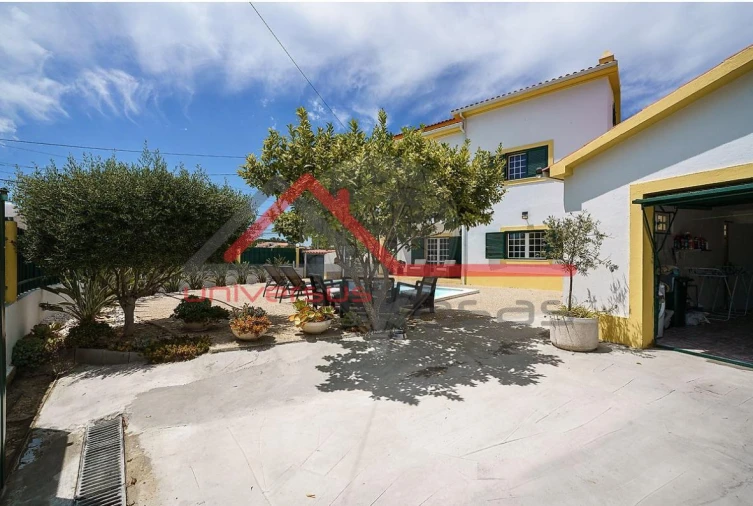 Moradia T5 para Venda em Palmela Foto 1