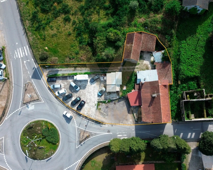 Moradia T4 para Venda em Arcozelo Foto 5