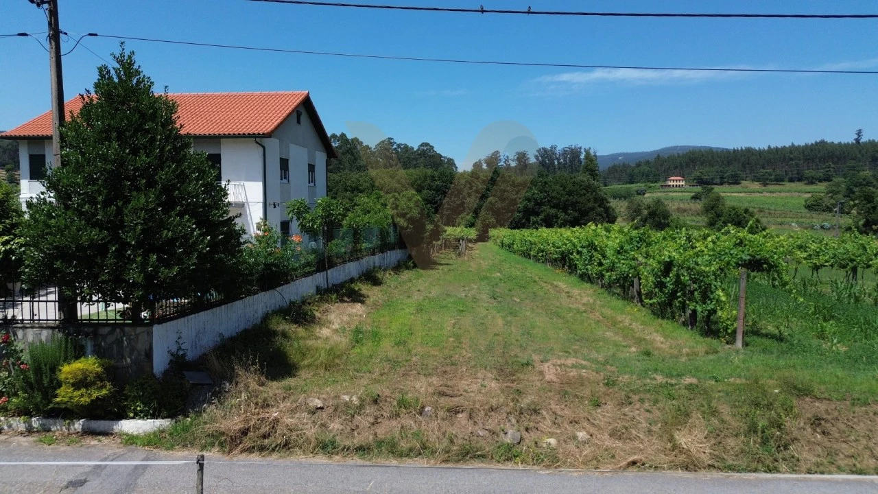 Terreno para Venda em Estorãos Foto 4
