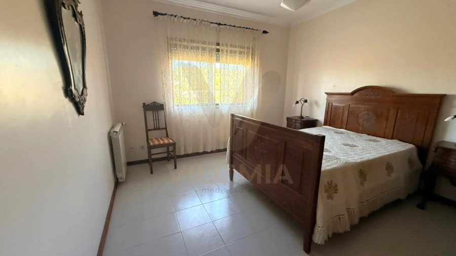 Moradia T3 para Venda em Chafe Foto 10