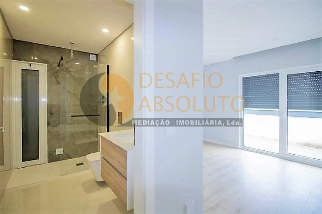 Moradia T3 para Venda em Fernao Ferro Foto 5