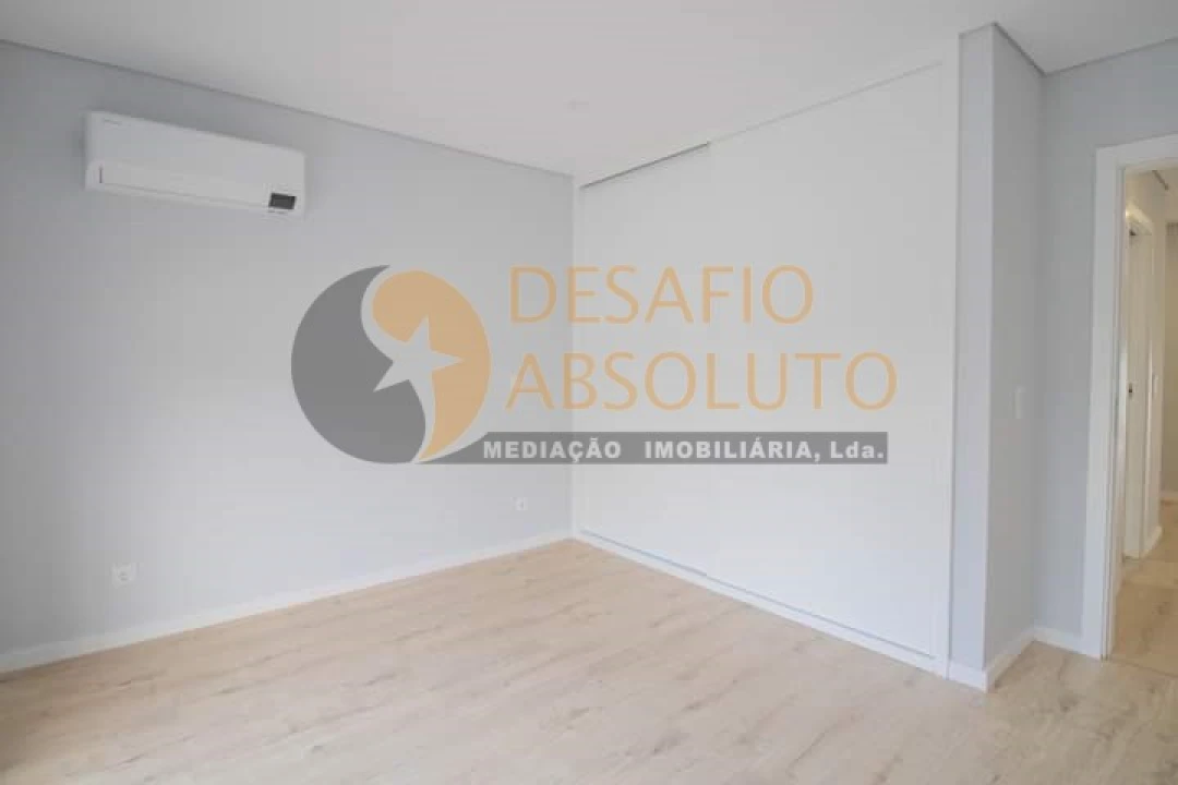 Moradia T3 para Venda em Fernao Ferro Foto 9