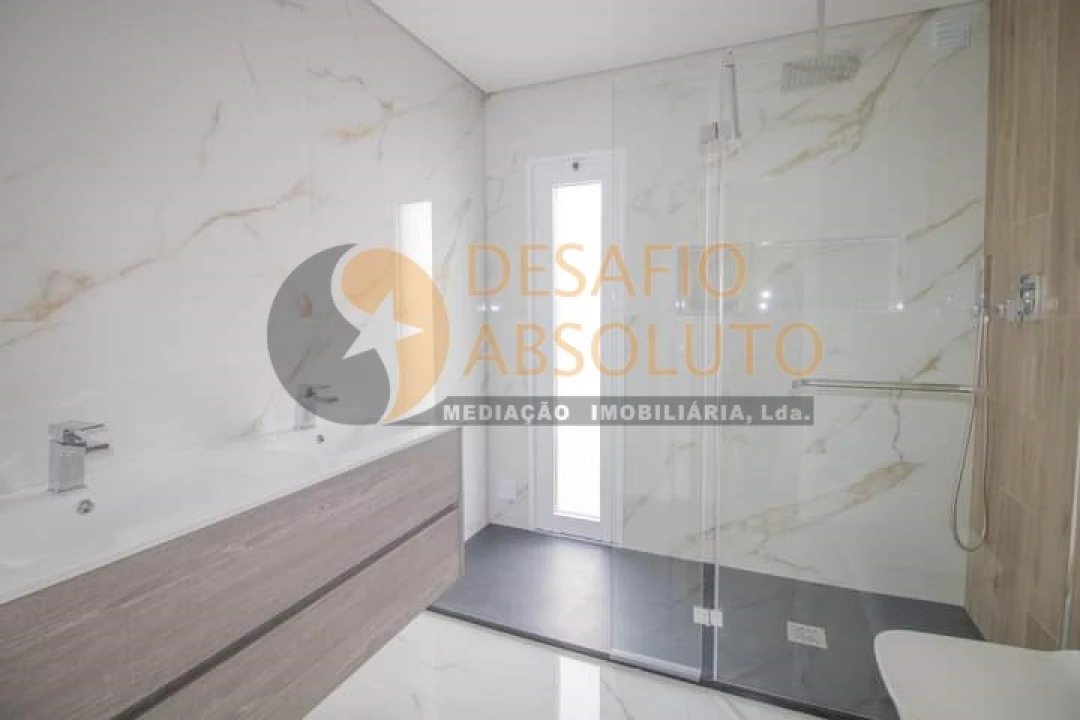 Moradia T3 para Venda em Fernao Ferro Foto 11