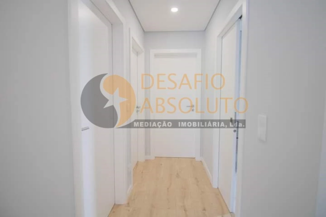 Moradia T3 para Venda em Fernao Ferro Foto 3