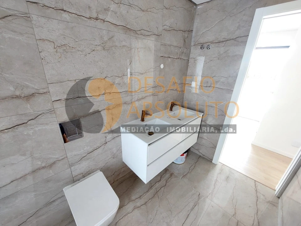 Moradia T3 para Venda em Fernao Ferro Foto 15