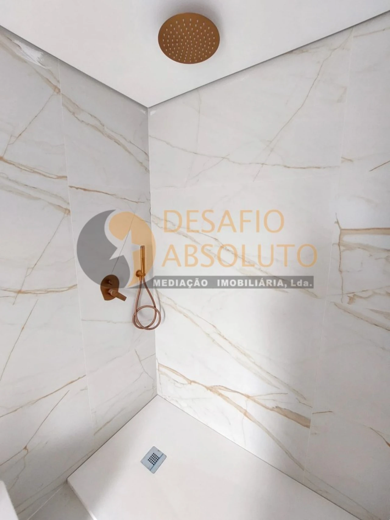 Moradia T3 para Venda em Fernao Ferro Foto 25