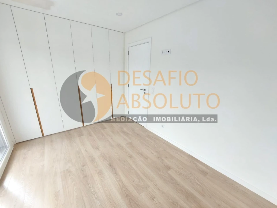 Moradia T3 para Venda em Fernao Ferro Foto 26