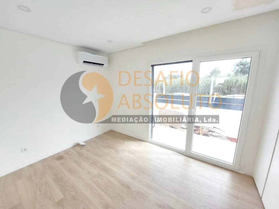 Moradia T3 para Venda em Fernao Ferro Foto 27