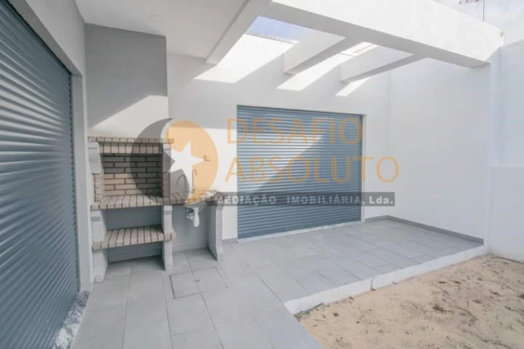 Moradia T3 para Venda em Fernao Ferro Foto 13