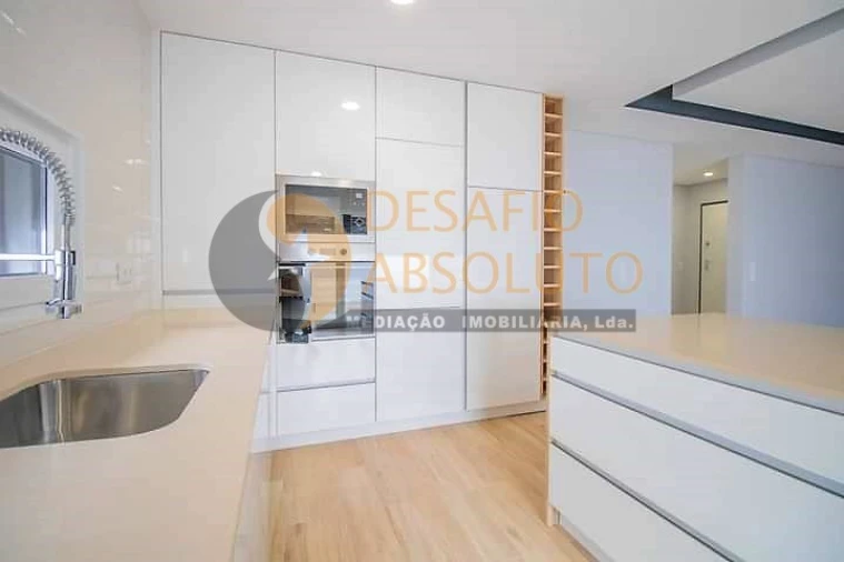 Moradia T3 para Venda em Fernao Ferro Foto 1