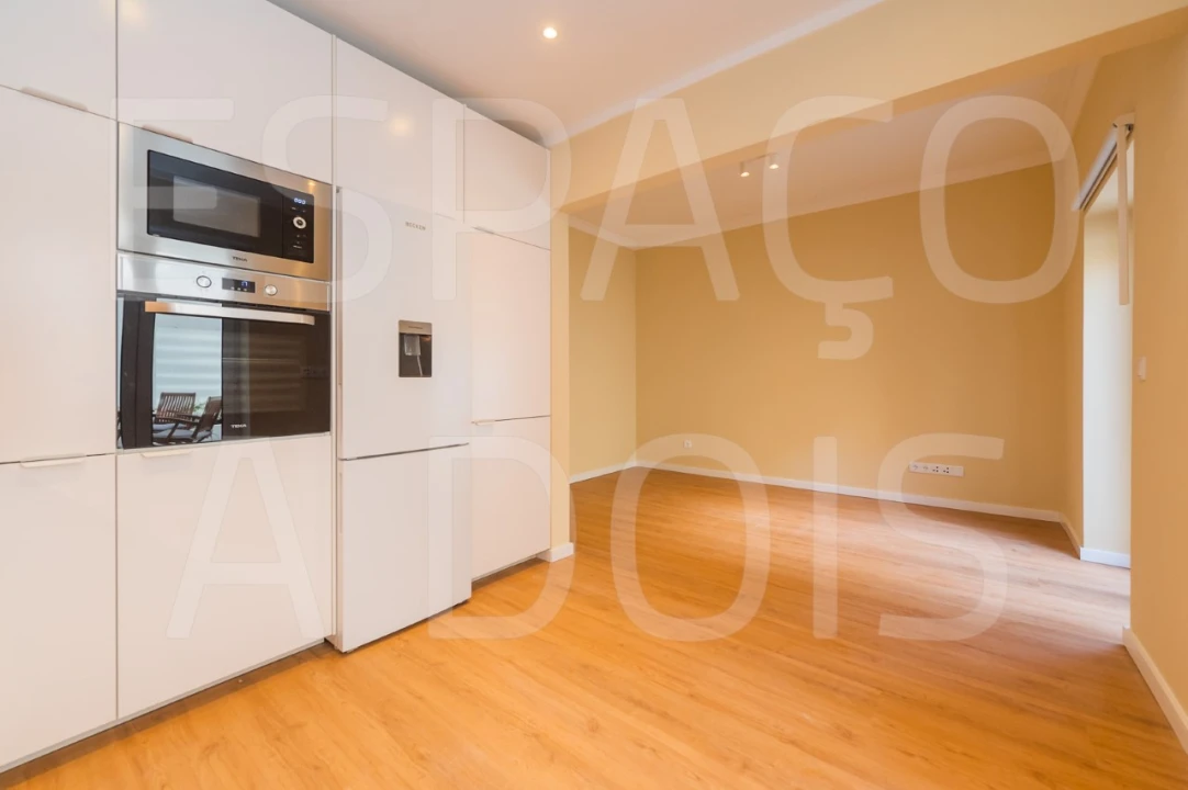 Apartamento T2 para Arrendamento em Ajuda Foto 12