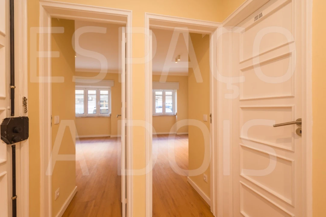 Apartamento T2 para Arrendamento em Ajuda Foto 32