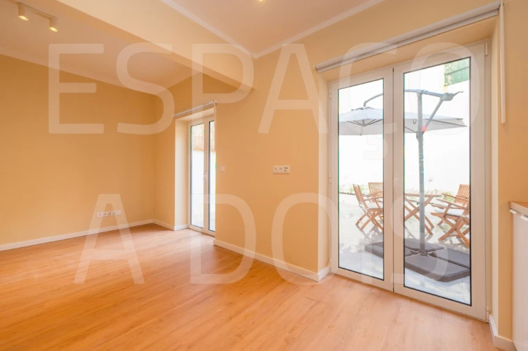 Apartamento T2 para Arrendamento em Ajuda Foto 13