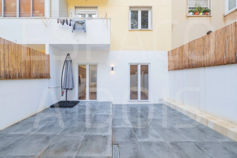 Apartamento T2 para Arrendamento em Ajuda Foto 19