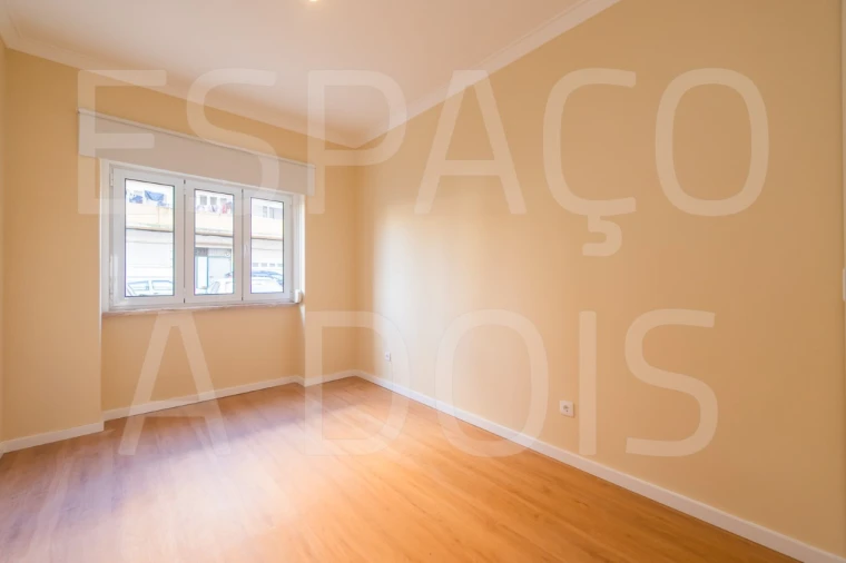 Apartamento T2 para Arrendamento em Ajuda Foto 33