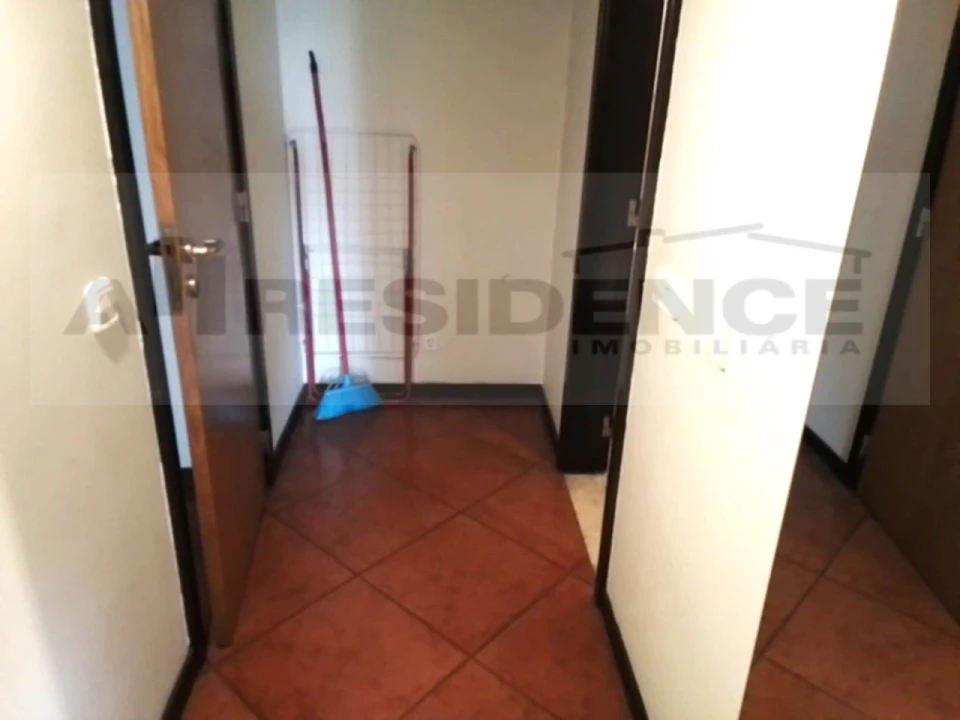 Apartamento T2 para Venda em Albufeira e Olhos de Água Foto 22