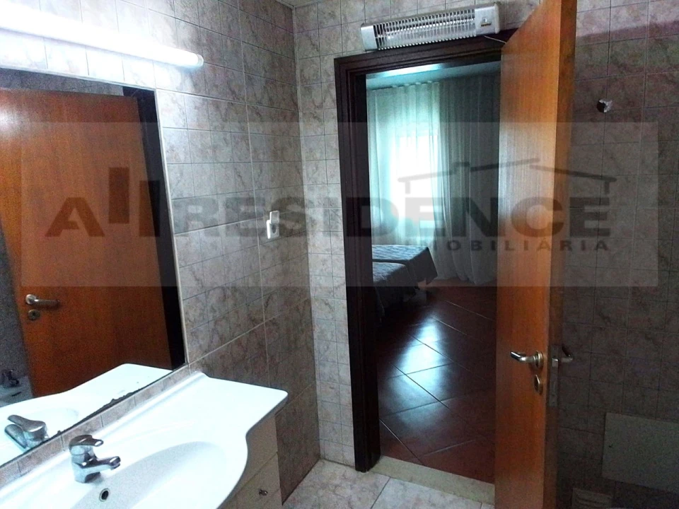 Apartamento T2 para Venda em Albufeira e Olhos de Água Foto 41