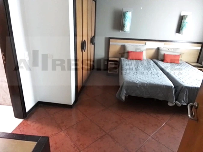 Apartamento T2 para Venda em Albufeira e Olhos de Água Foto 29