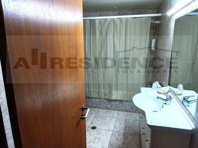 Apartamento T2 para Venda em Albufeira e Olhos de Água Foto 38