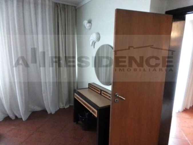 Apartamento T2 para Venda em Albufeira e Olhos de Água Foto 42