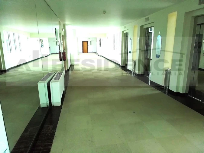 Apartamento T2 para Venda em Albufeira e Olhos de Água Foto 47