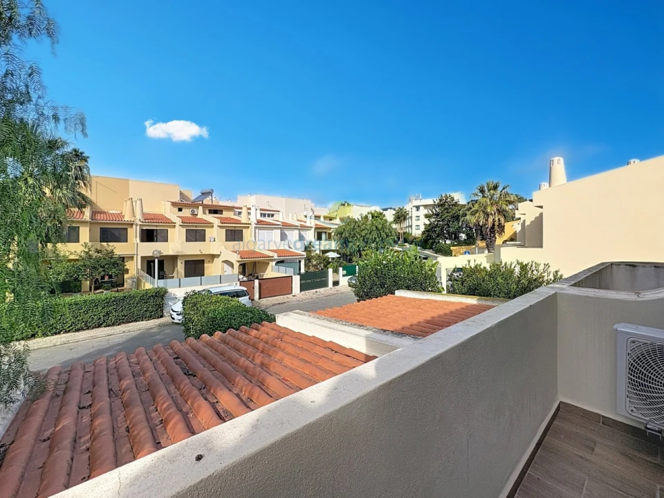 Moradia T3 para Venda em Albufeira e Olhos de Água Foto 43