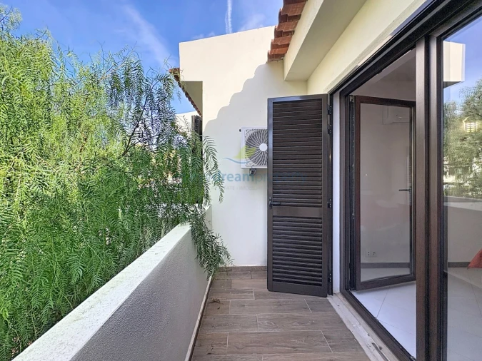 Moradia T3 para Venda em Albufeira e Olhos de Água Foto 21