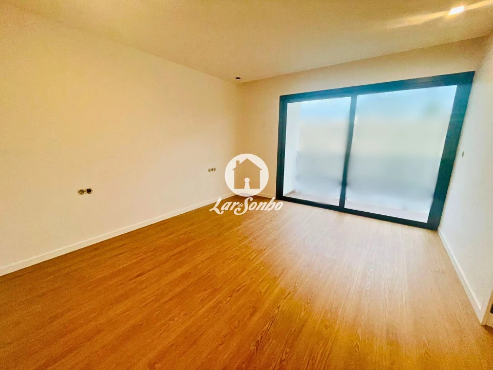 Moradia T3 para Venda em Roriz Foto 17