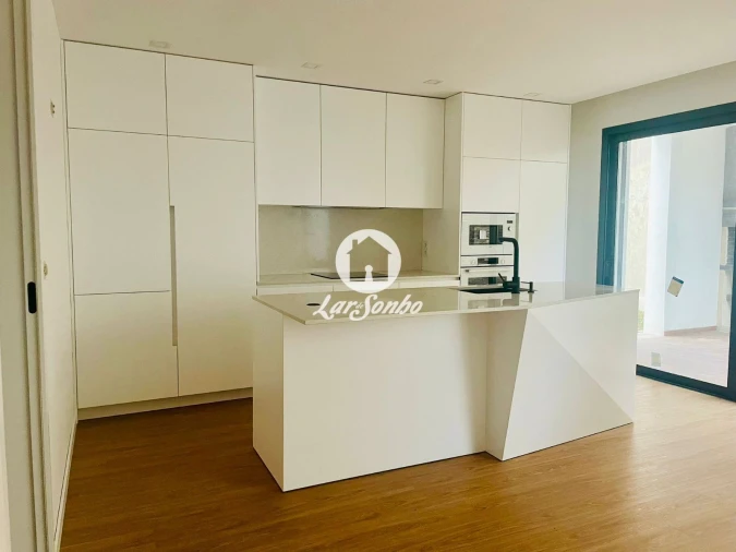 Moradia T3 para Venda em Roriz Foto 27