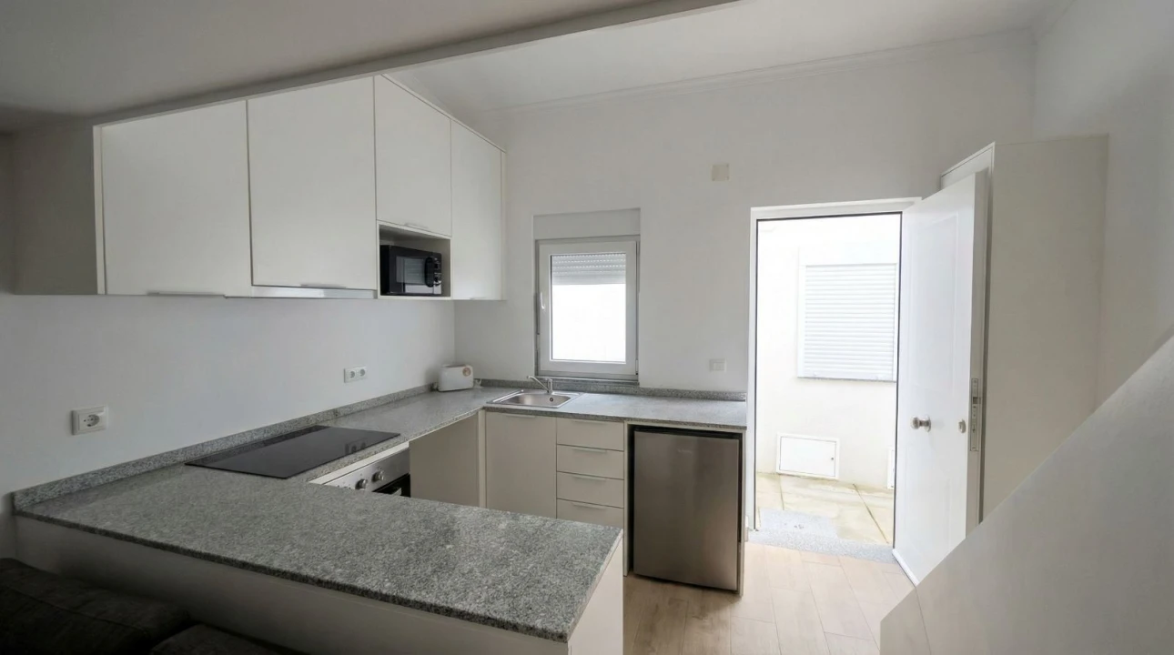 Moradia T1 para Arrendamento em Santa Marinha e São Pedro da Afurada Foto 4